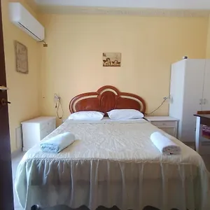 Dei Mille , Palerme Italie
